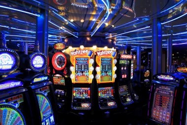 Plushie Frenzy slot interface showing reel layout and bonus symbols